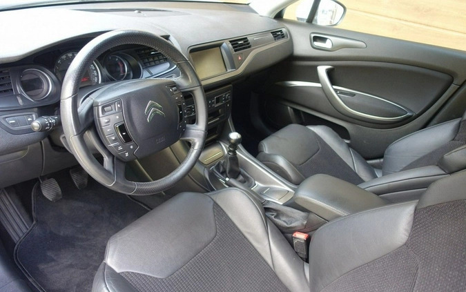 Citroen C5 cena 38900 przebieg: 198000, rok produkcji 2015 z Starachowice małe 211